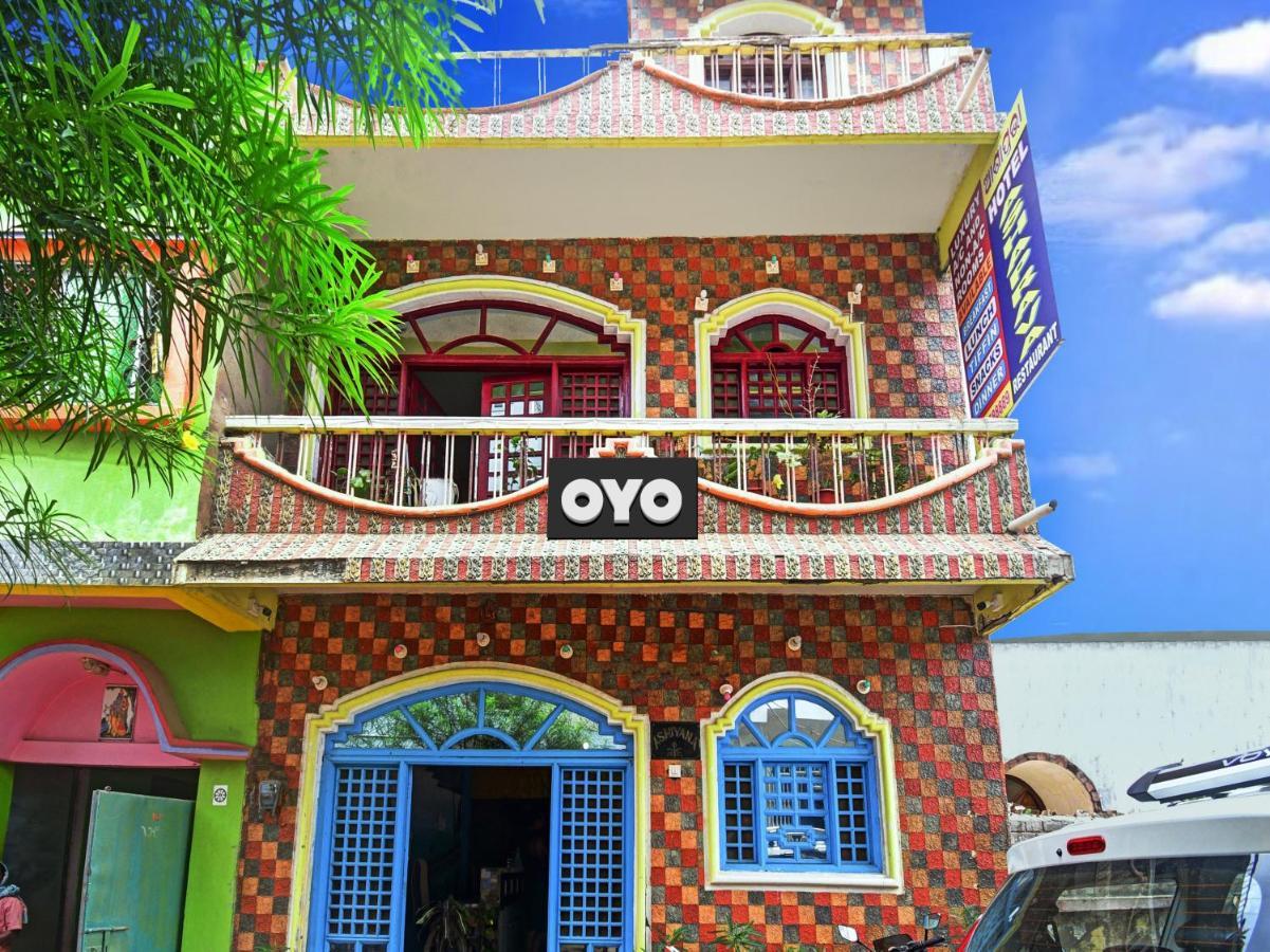 Hotel Spot On 81220 New Asha Puri Exterior foto